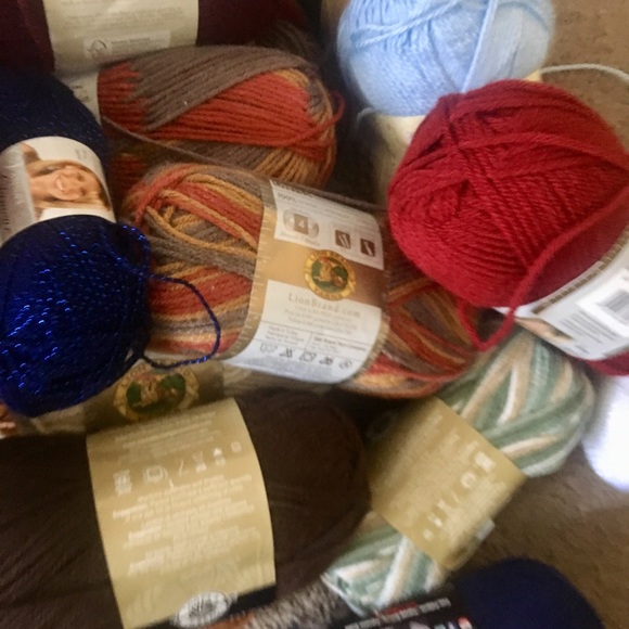 Knitting yarn 🧶 SOLD... SOLD... SOLD - Picture 4 of 5